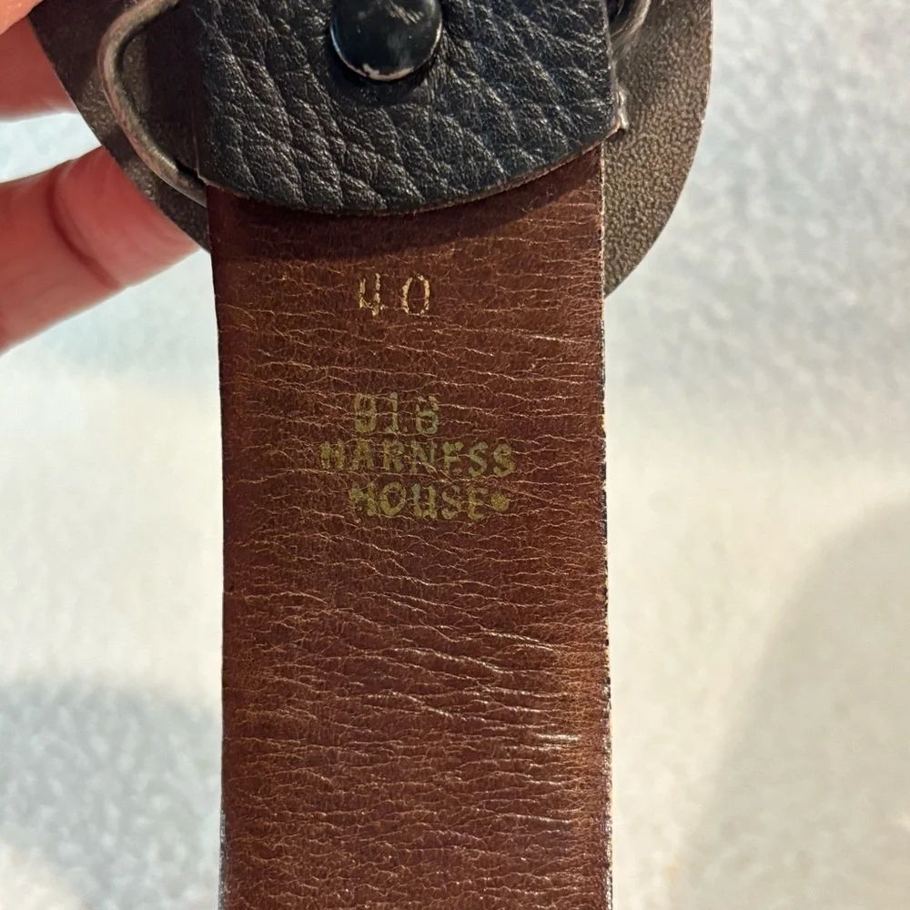 Bergamot Brass Works 1977 Soccer Players Belt Buckle Silver-tone Vtg made in USA